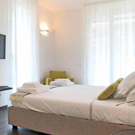 Apartment Modern Si Spatios 1